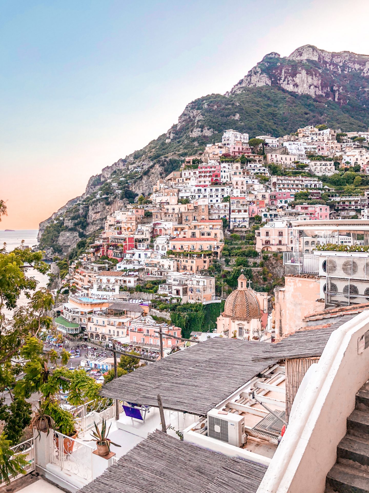 Positano – czy warto tam pojechać i czy jest warte swojej ceny? Hotele, jedzenie i co zrobić, aby wyjazd nie był aż taki drogi