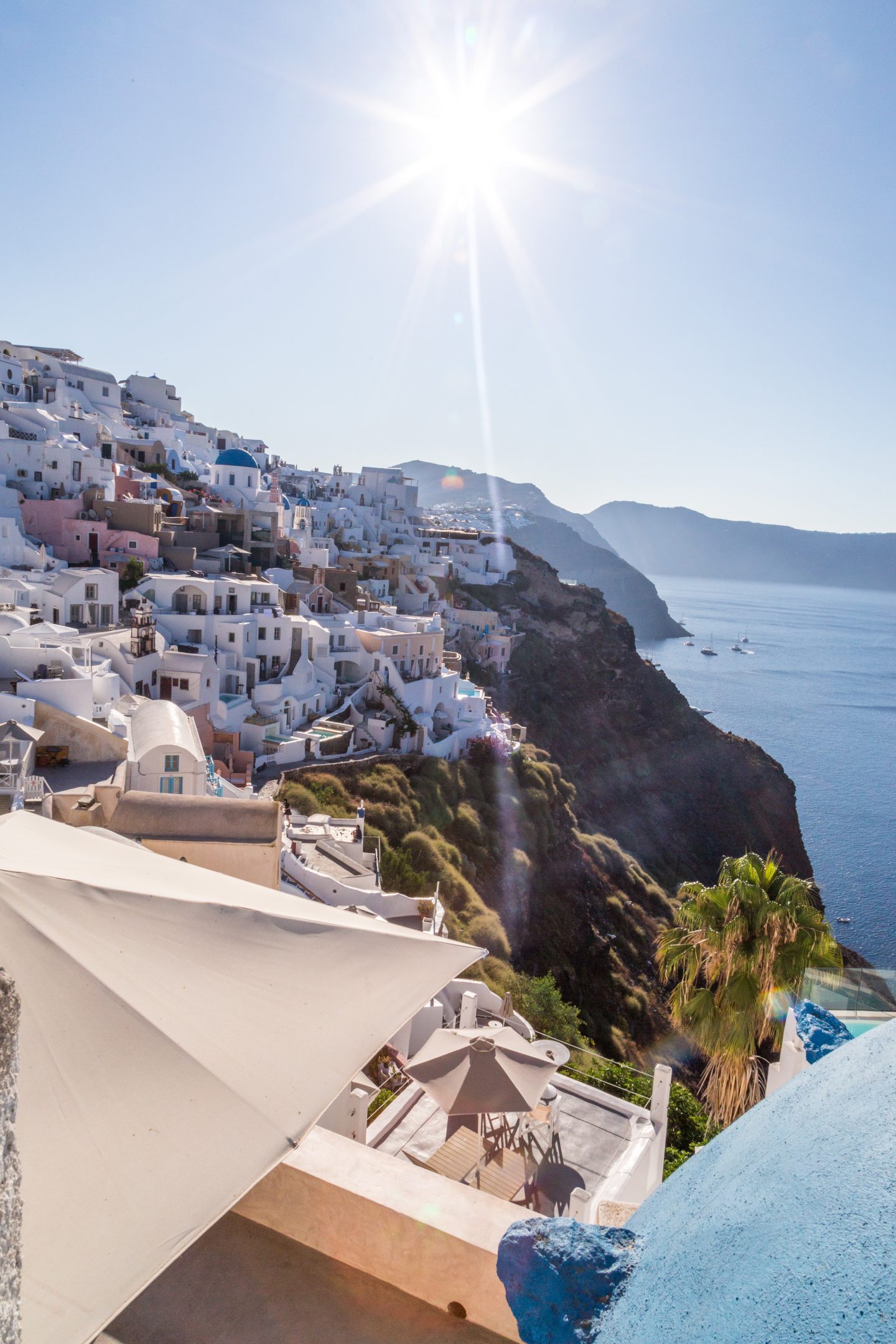 gdzie na wakacje jesienią, wakacje w październiku, wakacje w listopadzie, wakacje we wrześniu, santorini jesienią