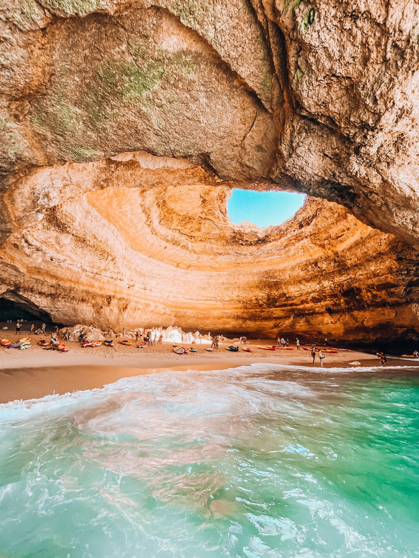 Algarve – co zobaczyć? Przewodnik po wybrzeżu: Lagos, Faro, Carvoeiro, jaskinia Benagil, Sagres, najpiękniejsze plaże